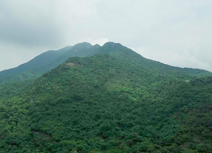 馬鞍山形如馬鞍